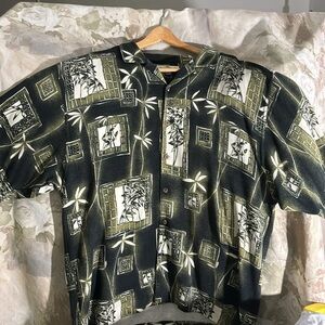Men’s XXL Tommy Bahama Shirt
